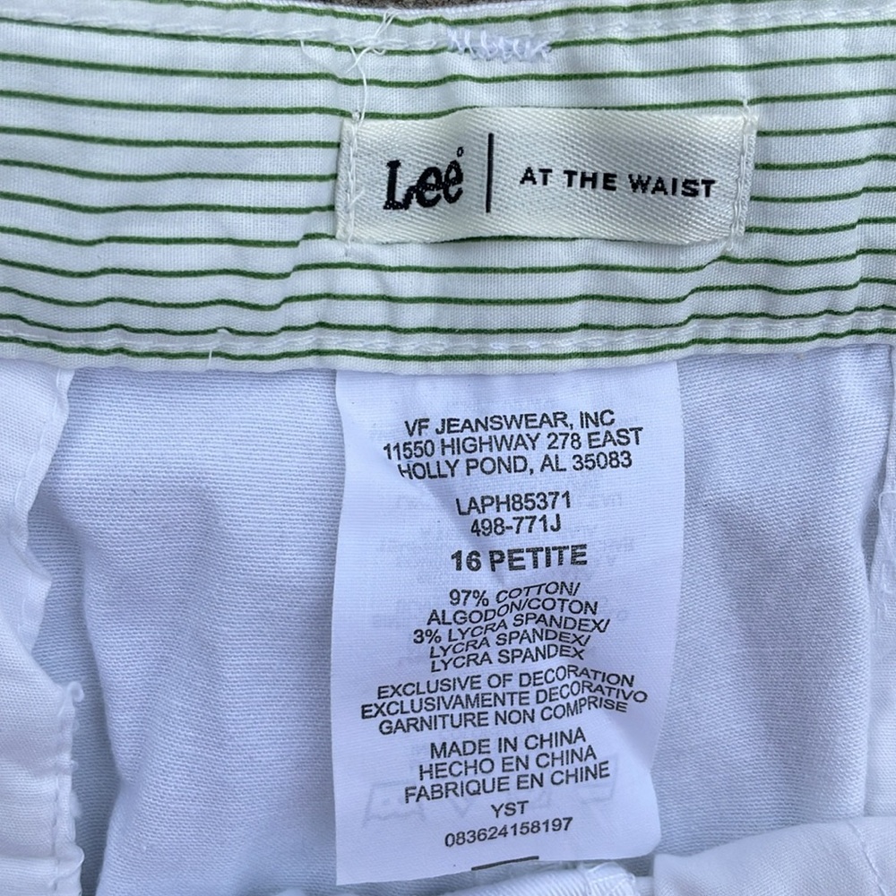 NWT LEE At the Waist Bright White Capri pants womens size 16 Petite Cotton - Picture 3 of 4